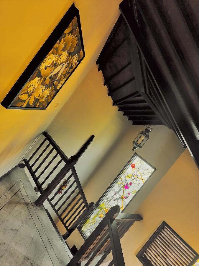 Villa Layang Bulan A Homey Guesthouse For Men Near The Beach In North Kuta Dempasar Exterior foto